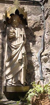 Bath Abbey Niche Statue